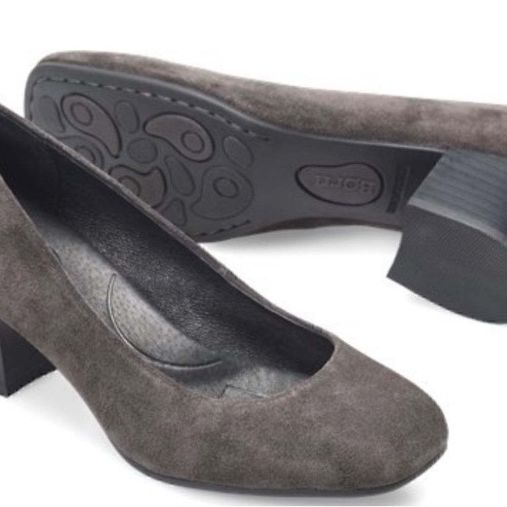 Born Womens Amery gray suede pump size 8 1/2M